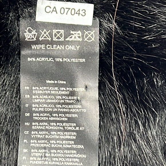 Fun and Unique Winter Scarf with Black & White faux PomPom Balls - Picture 2 of 4